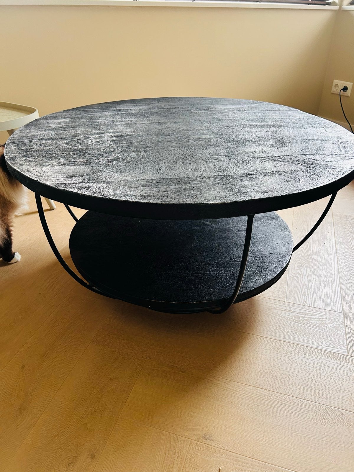 Mooie ronde zwarte salontafel, Huis en Inrichting, Tafels | Salontafels, Ophalen, Gebruikt, Rond, 50 tot 100 cm
