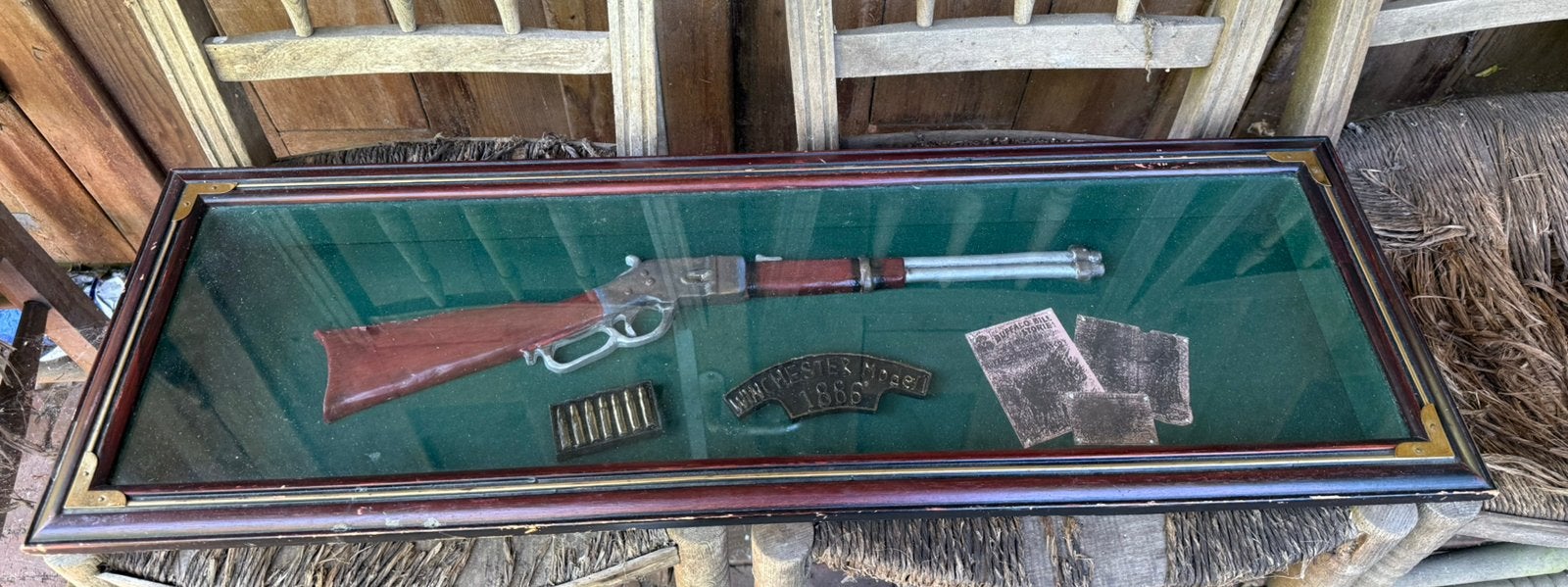 Muurdecoratie nep geweer Winchester, Ophalen, Gebruikt