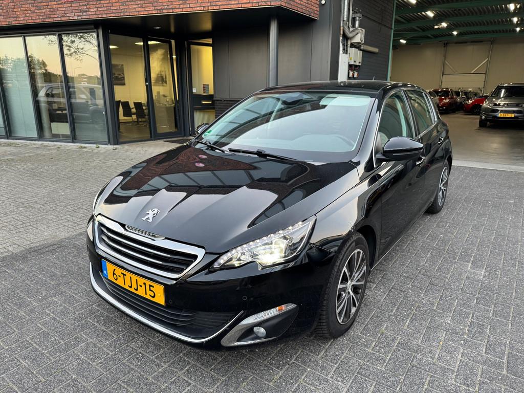Peugeot 308 1.6 THP Première XENON LED PANO CRUISE KEYLESS, Euro 5, 125 pk, Gebruikt, 4 cilinders
