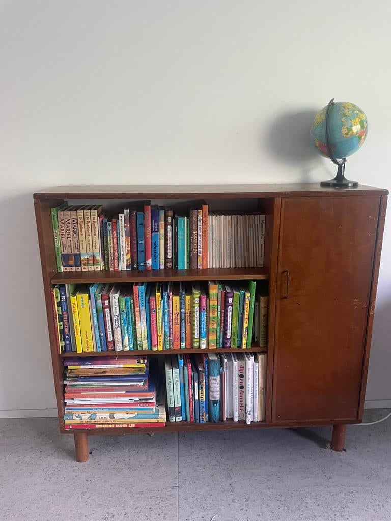 Retro (boeken)kastje, Ophalen, Gebruikt