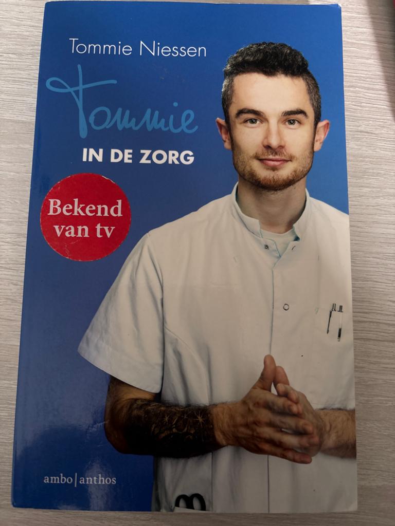Tommie Niessen - Tommie in de zorg, Ophalen of Verzenden, Zo goed als nieuw, Tommie Niessen; Ingrid Meurs