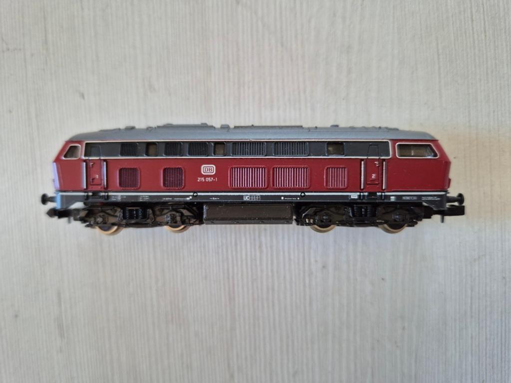 Roco N-spoor BR215 DB dieselloc 23220, Hobby en Vrije tijd, Modeltreinen | N-Spoor, Gebruikt, Ophalen of Verzenden, Roco, Gelijkstroom