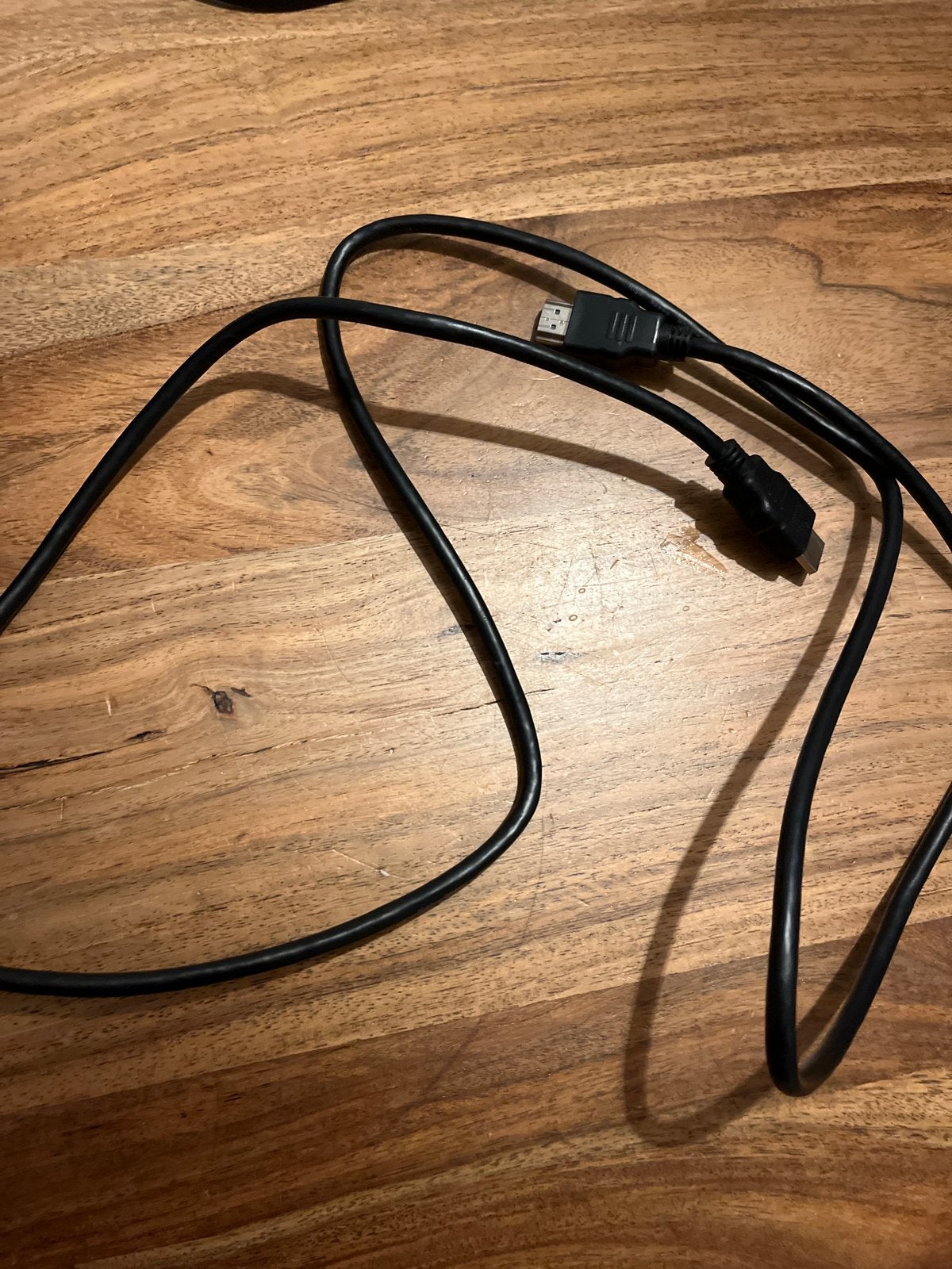 Foto 6 van Xbox Series X met 2 controllers en kabels