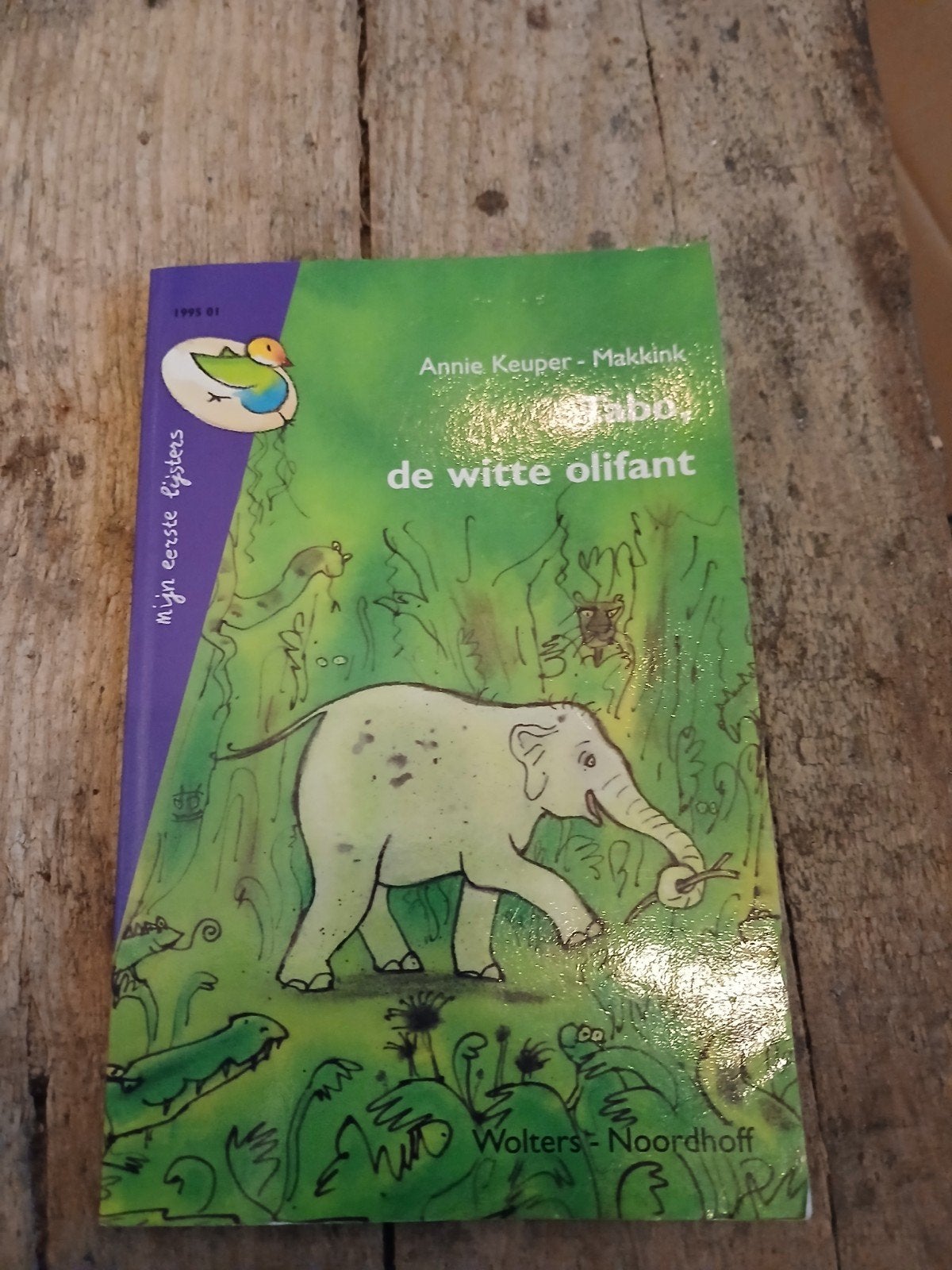 Tabo de witte olifant - Annie Keuper-Makkink, Boeken, Fictie algemeen, Annie Keuper-Makkink, Jongen of Meisje, Ophalen of Verzenden