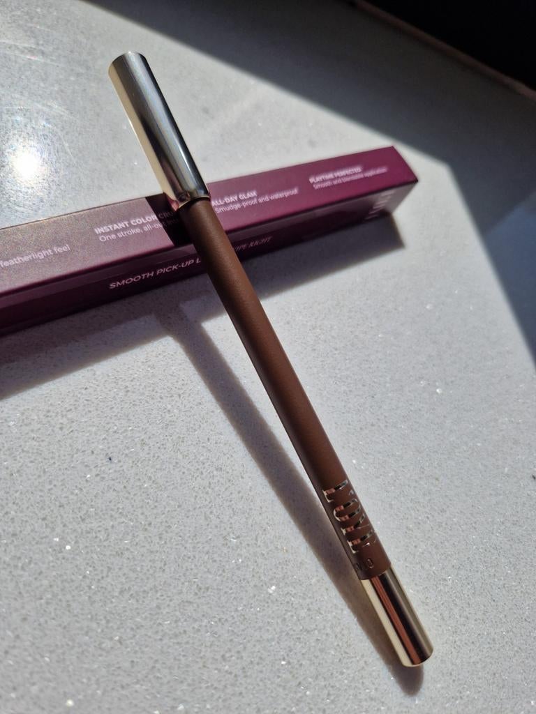 L'oyé eyeliner/ oogpotlood - Swipe right *alleen geswatched*, Ophalen of Verzenden, Nieuw, Vulpen, Overige merken