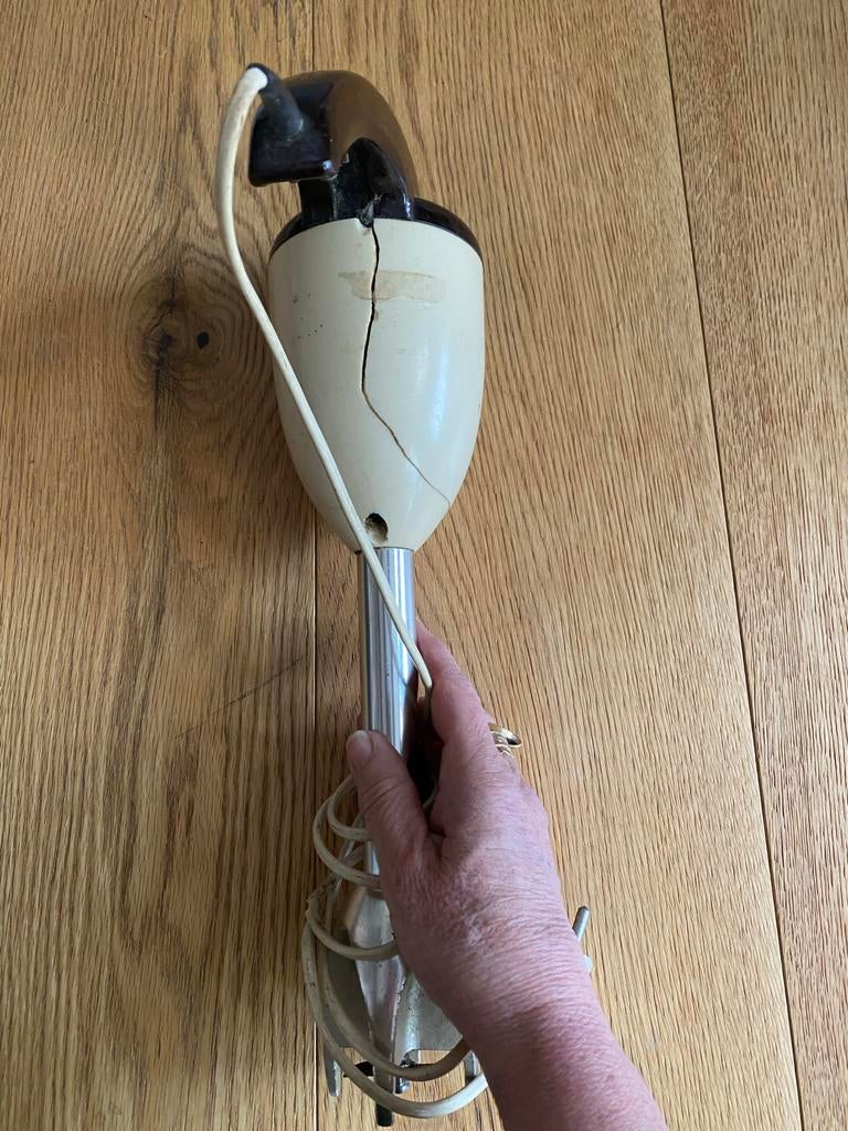 Vintage Kalorix staafmixer - Bakeliet - Defect, Antiek en Kunst, Antiek | Keukenbenodigdheden, Ophalen of Verzenden