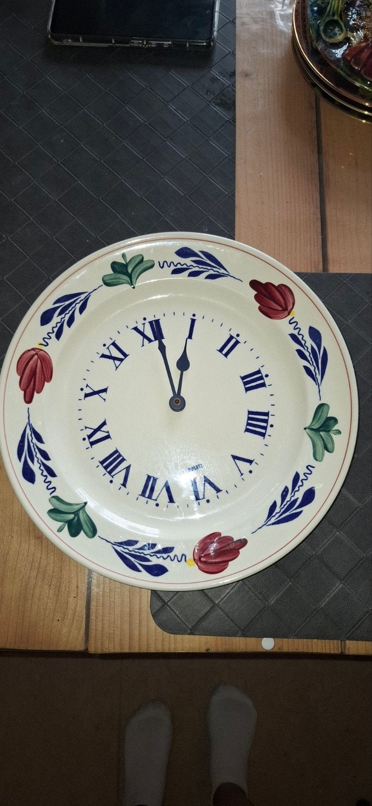 Wandklok op bord - Boch Made in Belgium, Ophalen of Verzenden