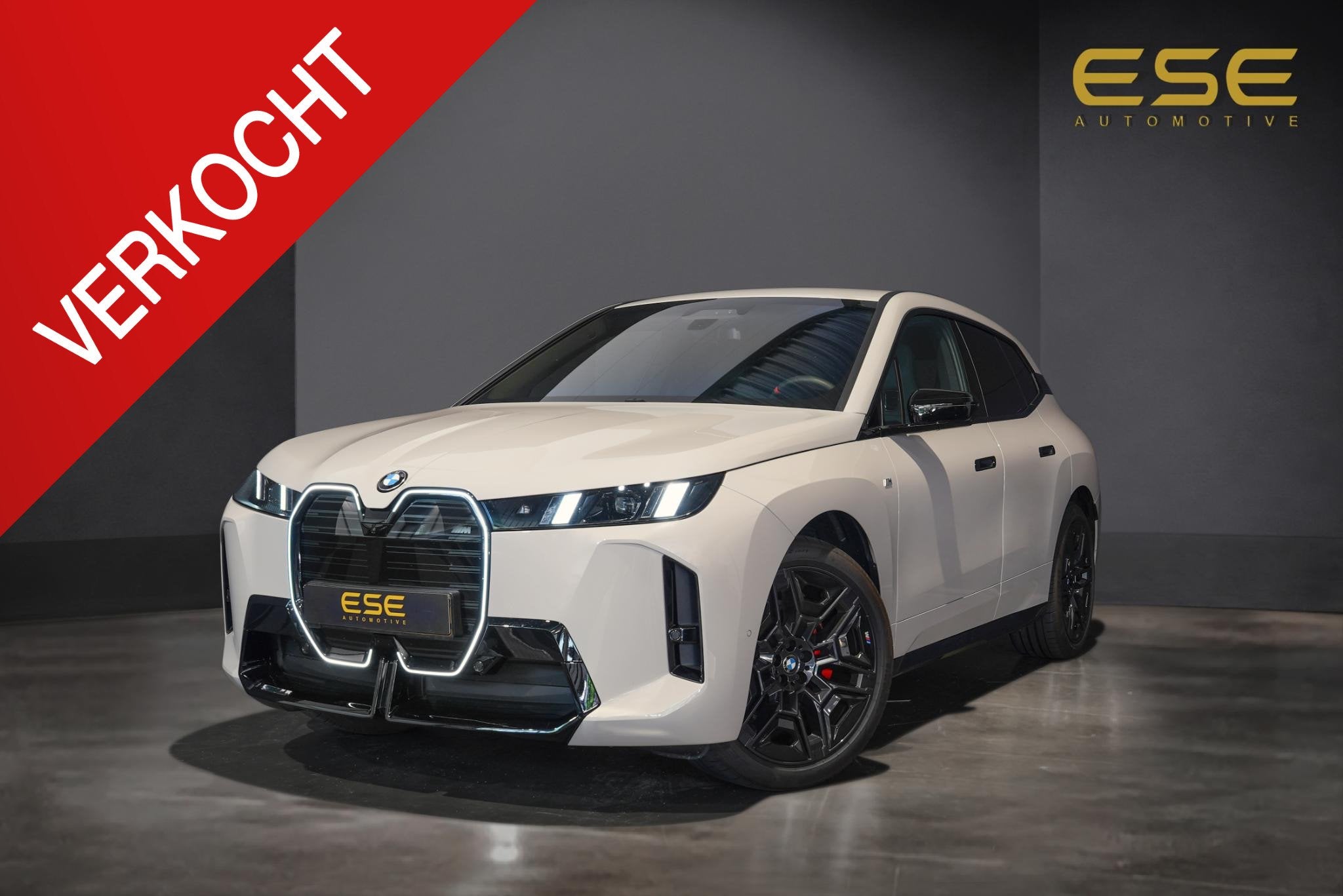 BMW iX xDrive M70 112 kWh | Suite Amido | Snelwegassistent*