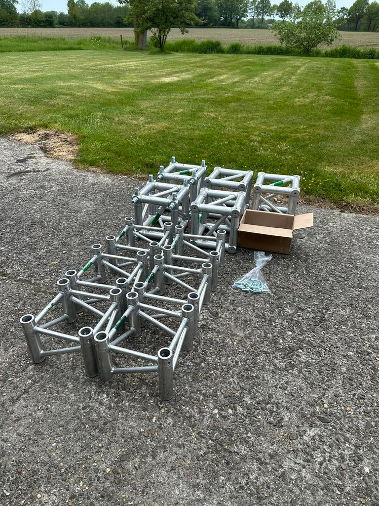Prolyte 30V Boxcorner + attachments, Ophalen, Gebruikt