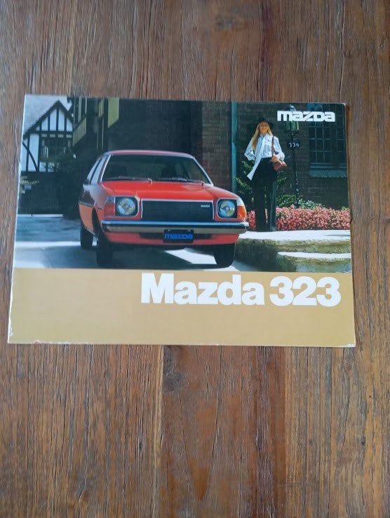 Mazda 323 1 / 1977 12 pag., Verzenden, Zo goed als nieuw, Mazda
