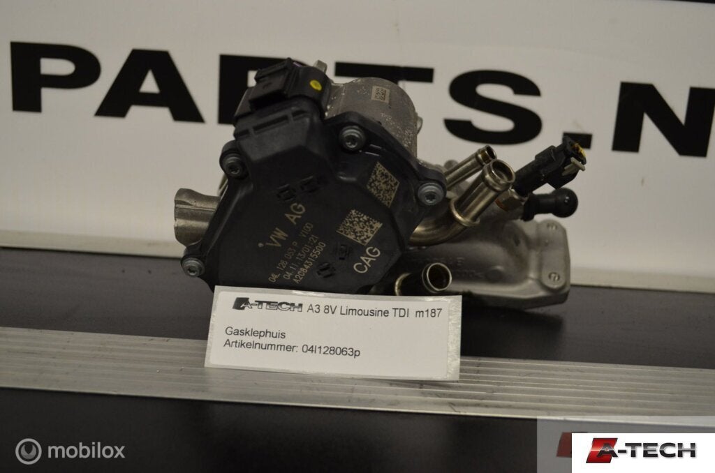 Gasklephuis Audi A5 F5 A3 8V A4 B9 2.0 TDI 04l128063p, Gebruikt, Ophalen of Verzenden, Skoda, Skoda