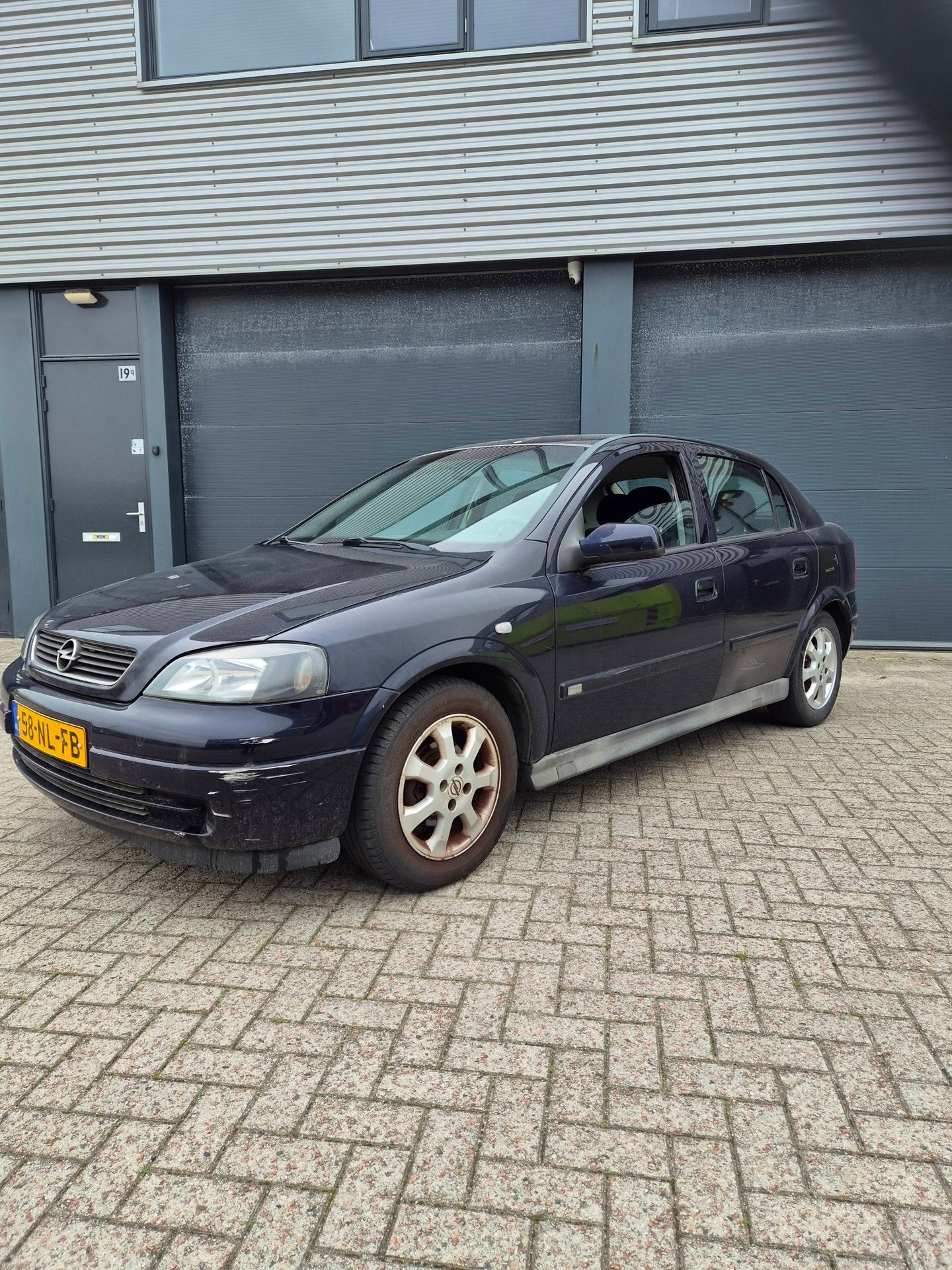 Opel Astra 1.6 Njoy 5 deurs airco, Auto's, Voorwielaandrijving, 4 cilinders, 1095 kg, Blauw