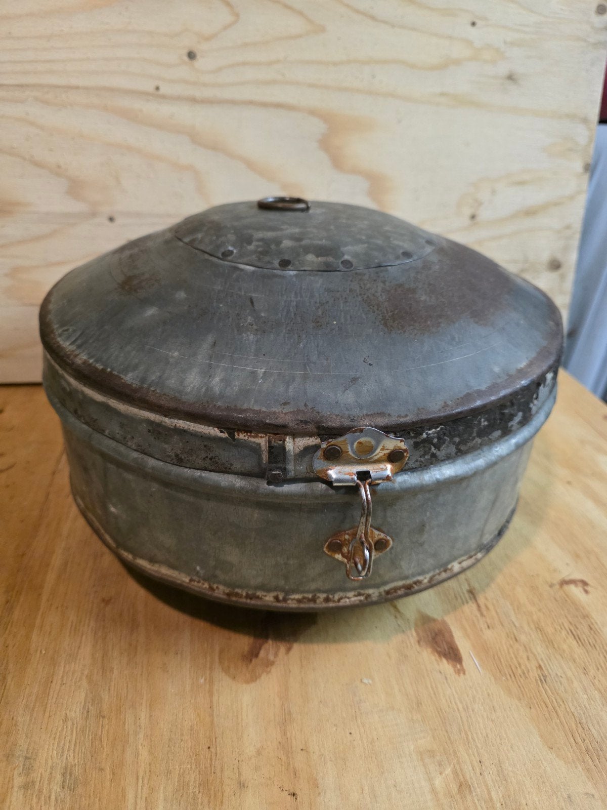 Ronde vintage brocante Indische metalen opbergbox, Ophalen of Verzenden
