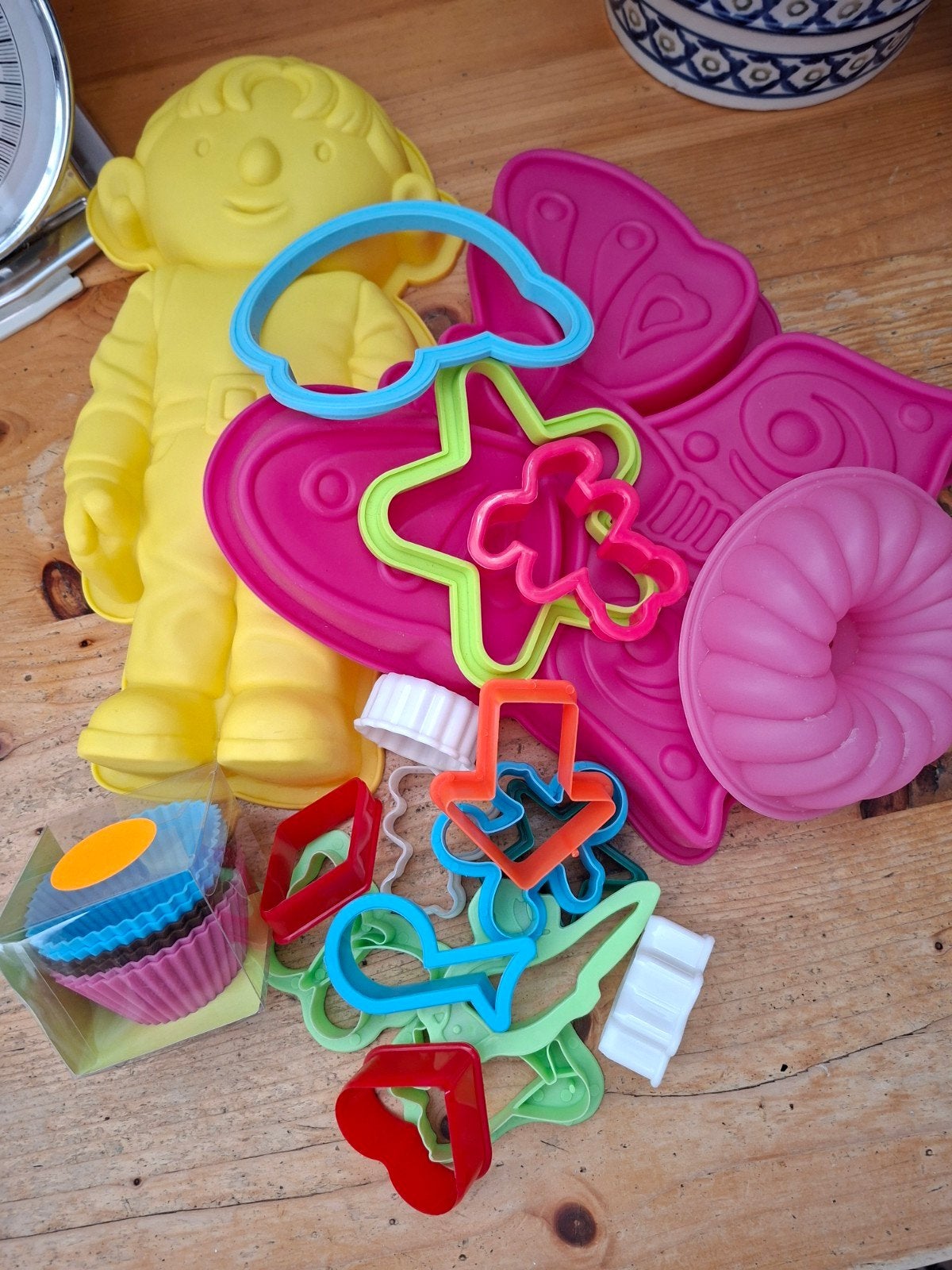o.a. silicone bakvormen gratis, Ophalen, Taarten, Versiering