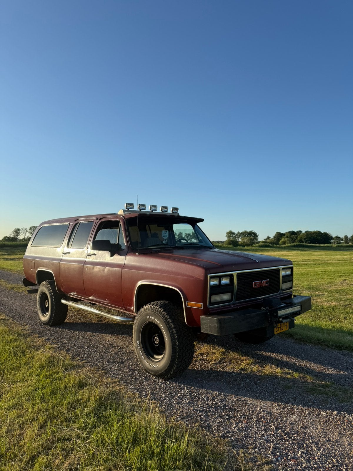 Gmc suburban 1985 4x4 V8 benzine lpg, Auto's, Chevrolet, Automaat, Suburban, 8 cilinders, Vierwielaandrijving