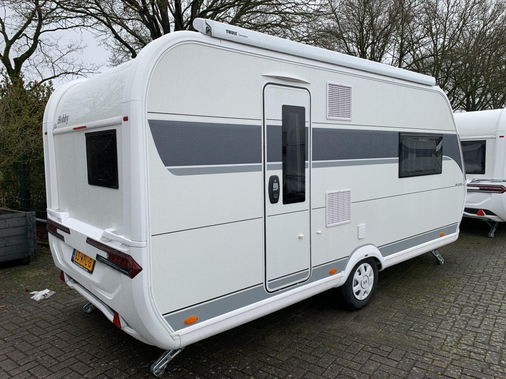 Hobby De Luxe 460 SFF Luifel/TV steun/1500kg, Caravans en Kamperen, Hobby, Schokbreker, Bedrijf, Tot en met 3