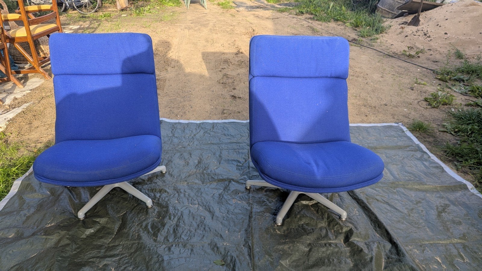 Artifort F140 fauteuils draaistoelen/lounge stoel, Ophalen, Gebruikt, Twee, Blauw