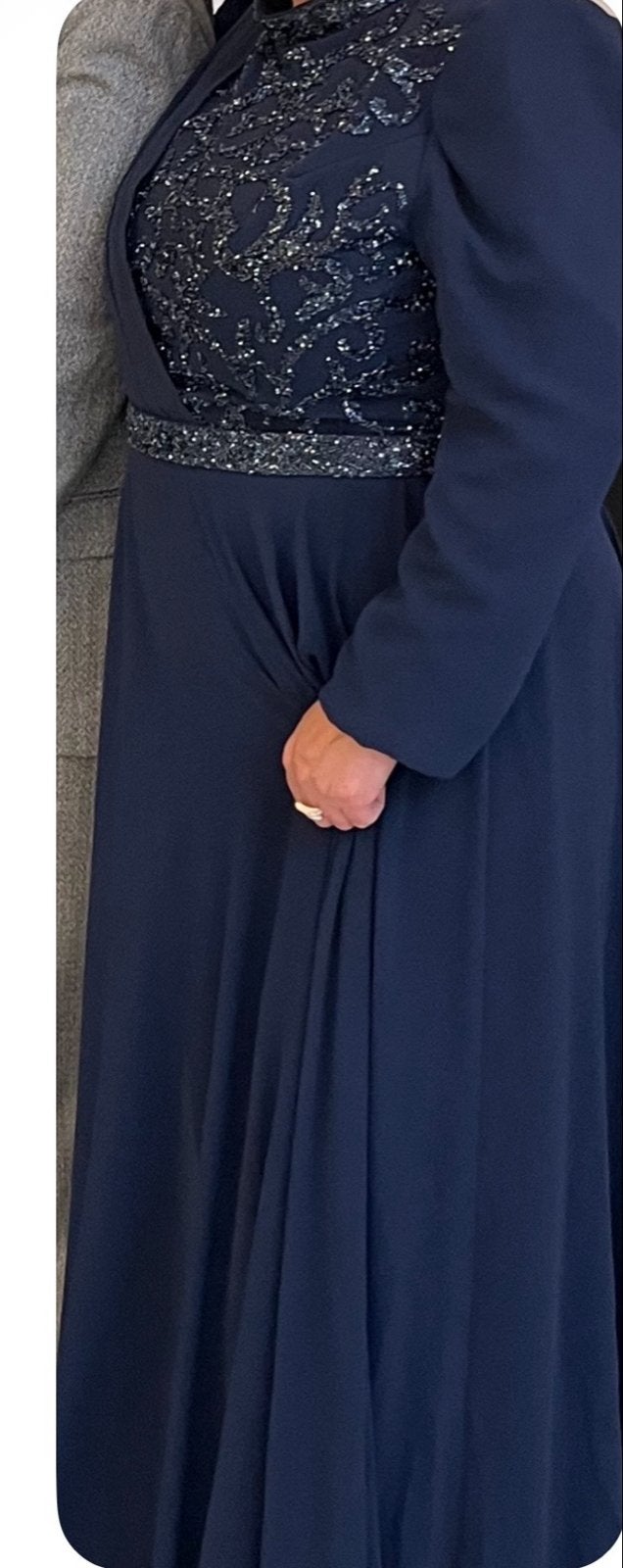 Prachtige donkerblauwe galajurk, maat 44 (Turkse maat), Ophalen, Zo goed als nieuw, Maat 42/44 (L), Blauw
