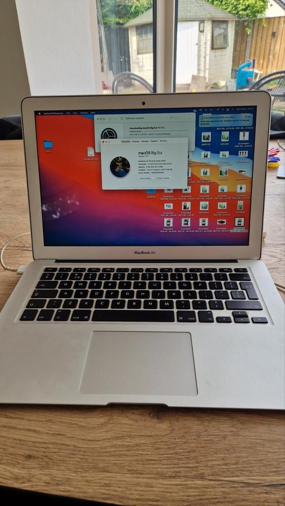 MacBook Air (13-inch, Early 2014) met accessoires en hoes, Computers en Software, Apple Macbooks, Gebruikt, 13 inch, Minder dan 2 Ghz