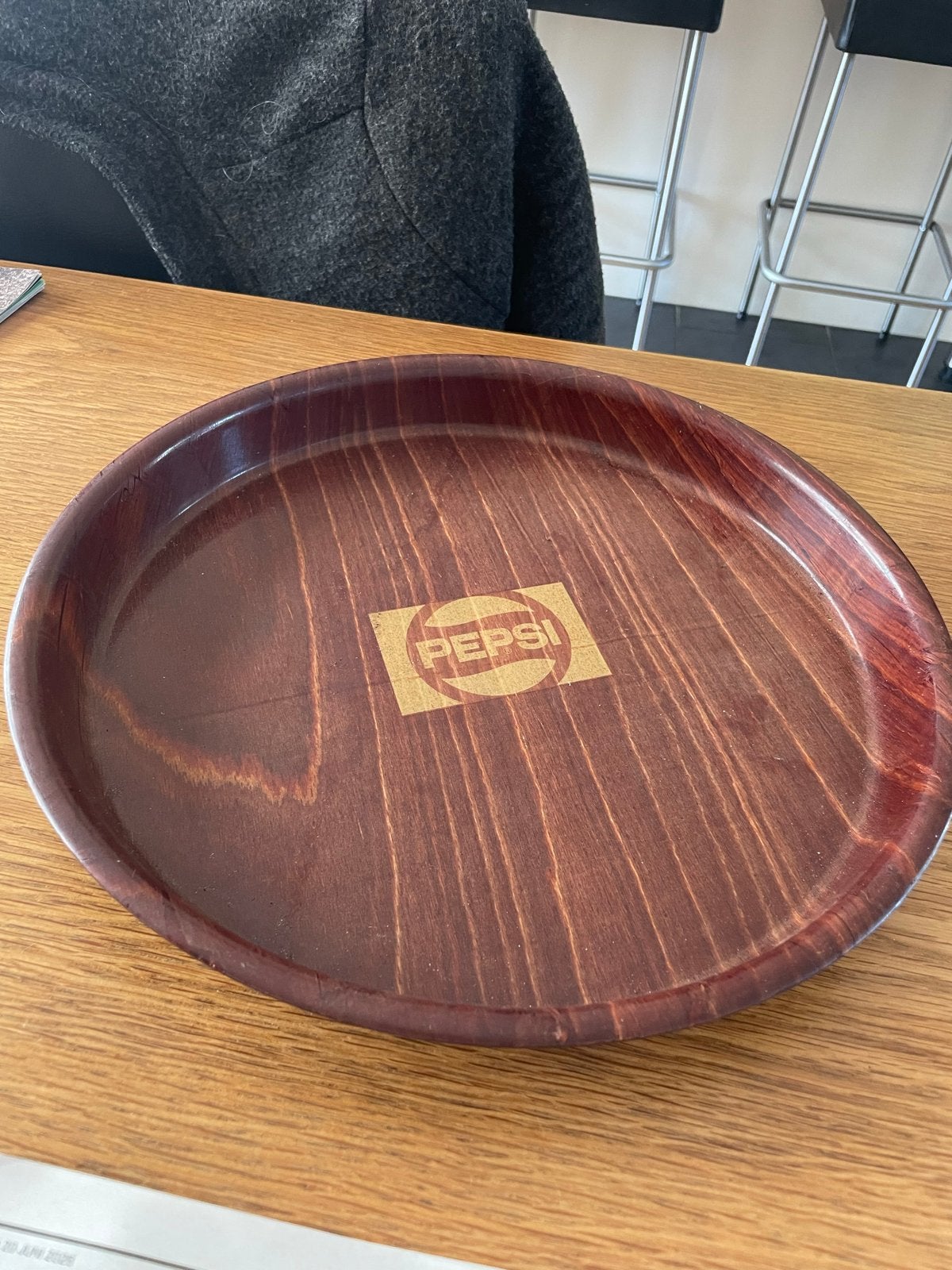 Vintage Pepsi dienblad - Rond houten dienblad, Huis en Inrichting, Woonaccessoires | Dienbladen, Ophalen, Gebruikt, Rond, Hout