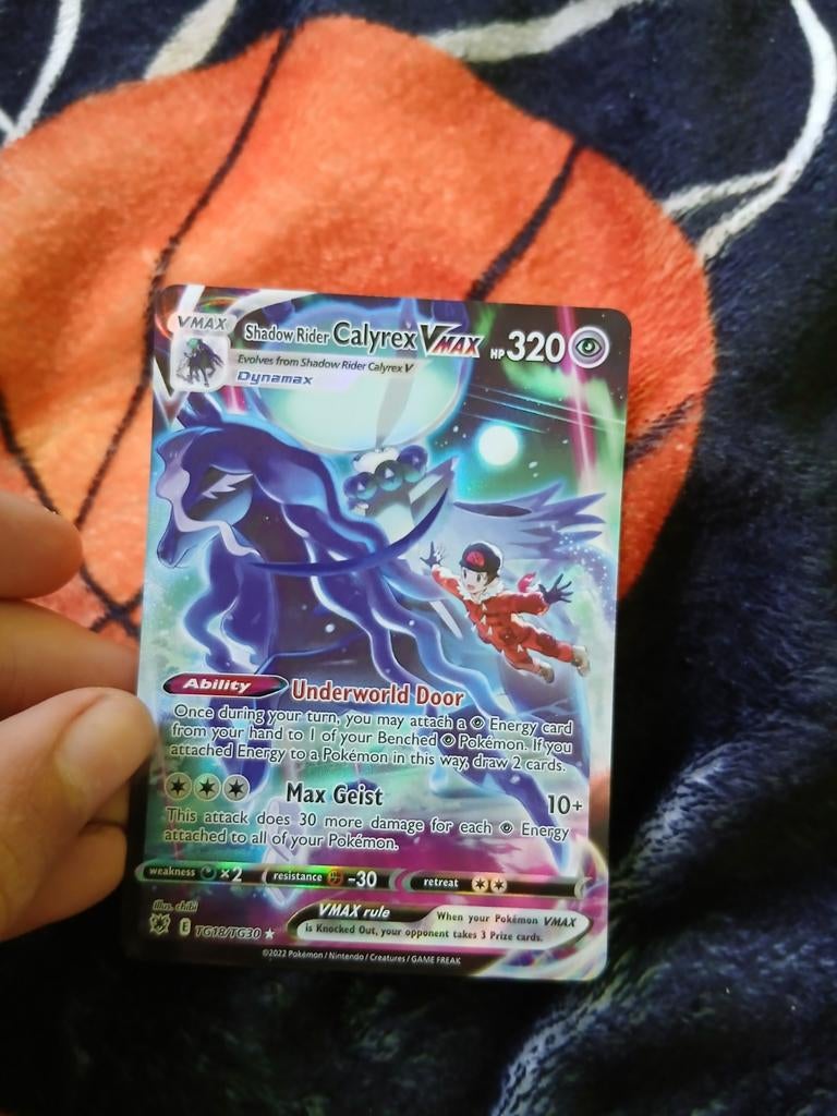 Shadow Rider Calyrex VMAX Pokémon kaart - Weinig beschadigd, Ophalen of Verzenden, Zo goed als nieuw, Losse kaart