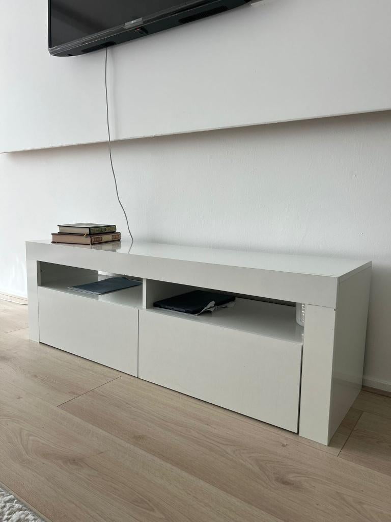 Tv meubel, Ophalen, 100 tot 150 cm, Zo goed als nieuw, Minder dan 100 cm