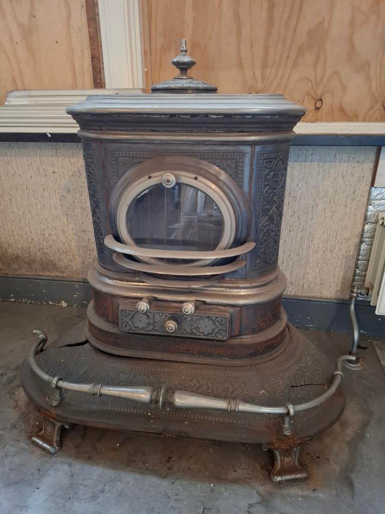 Friese smit Antieke kachel - opknapper, Huis en Inrichting, Kachels, Ophalen of Verzenden, Gebruikt, Hout, Houtkachel