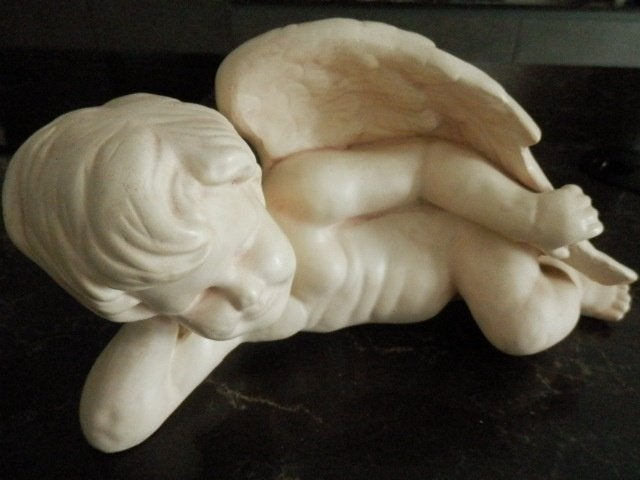 Engel/jongens figuur, liggend., Ophalen of Verzenden