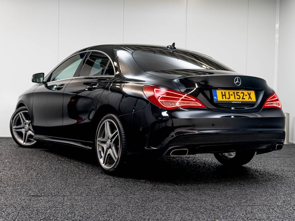 Mercedes-Benz CLA-Klasse CLA 180 AMG Line (bj 2015), Auto's, Gebruikt, Euro 6, 4 cilinders, 715 kg