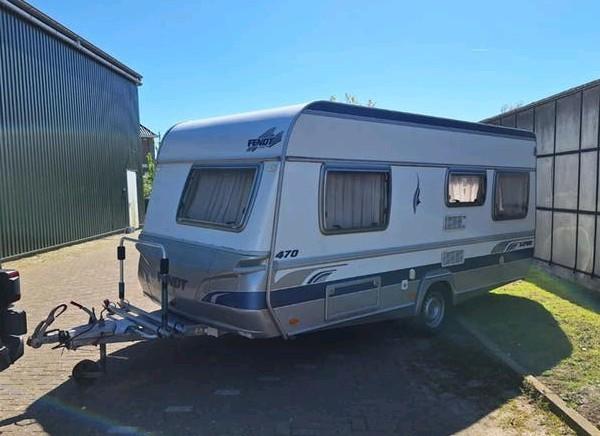 Fendt Saphir 470 - Zeer complete caravan in topstaat!, Caravans en Kamperen, Caravans, Kachel, Omvormbare zithoek, Rondzit, Particulier