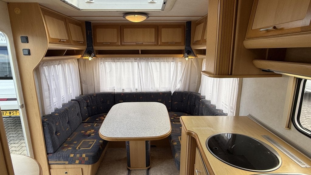 TEC Travel King 535 TE bouwjaar 2002 met voortent en luifel, T.E.C., Rondzit, Bedrijf, Schokbreker