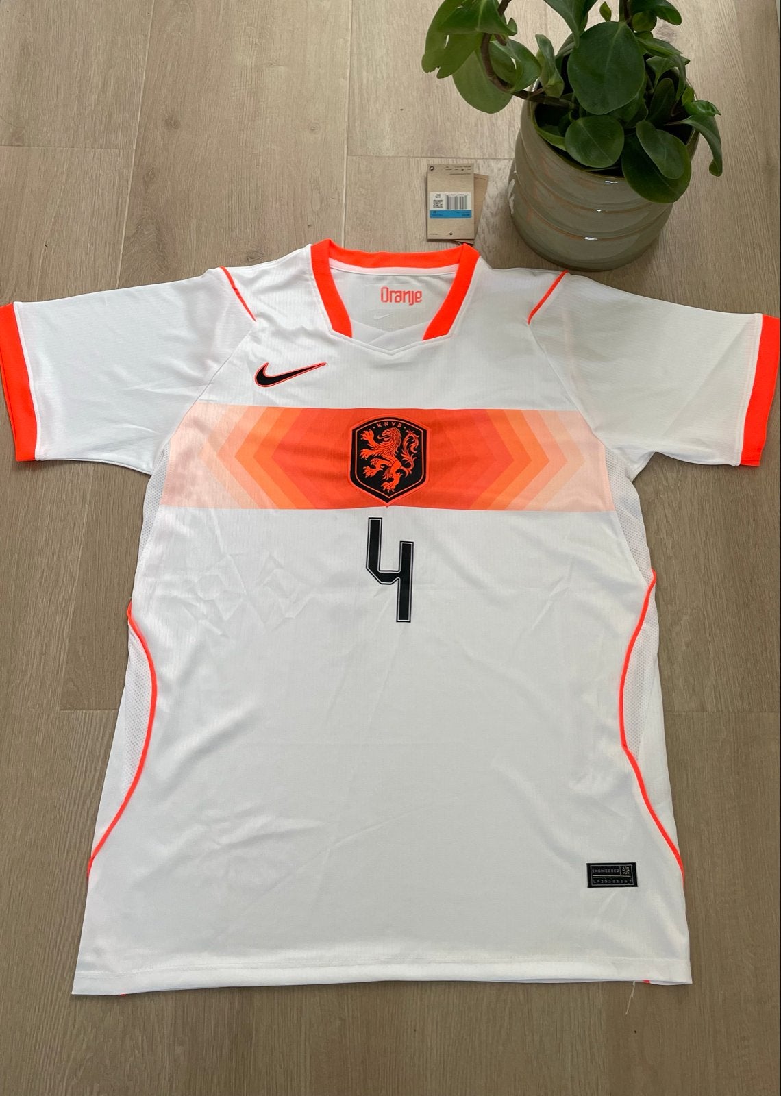 wk uitshirt Nederland 2026 (Virgil Van Dijk #4), Maat M, Ophalen of Verzenden, Nieuw, Shirt