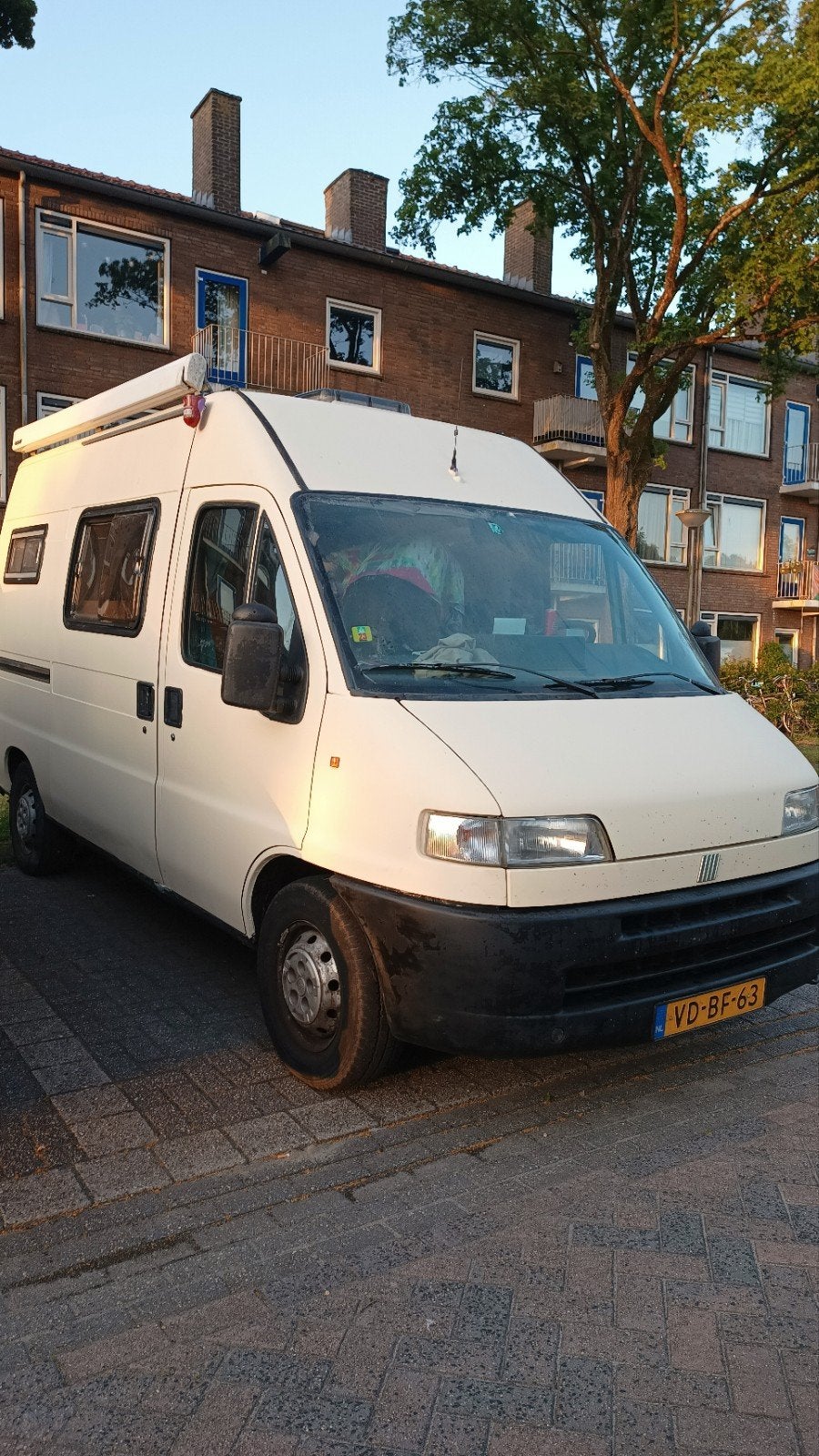 Fiat Ducato buscamper met surfplank drager, Caravans en Kamperen, Buscamper of Camperbus, Tot en met 2, Particulier, Fiat