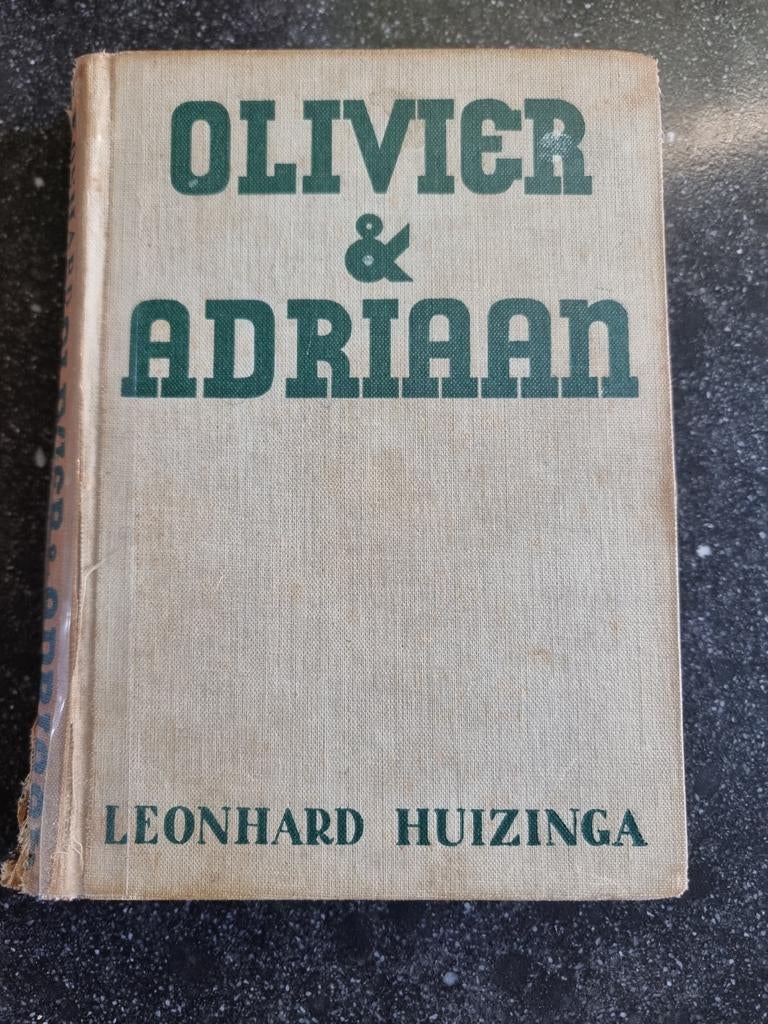 Olivier & Adriaan - Leonhard Huizinga (Oud Boek), Ophalen of Verzenden, Gelezen, Leonhard Huizinga, Nederland