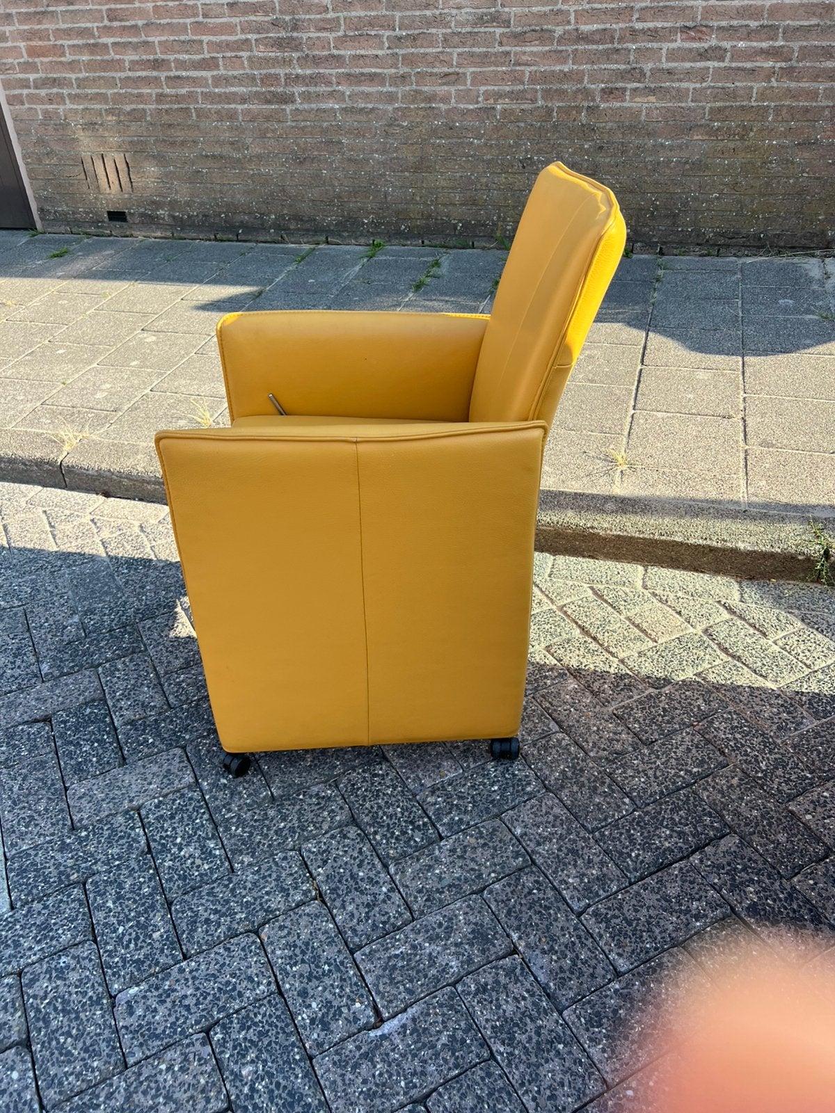 Design Stoel  met armleuningen, wielen en rugverstelling, Ophalen, Gebruikt, Eén