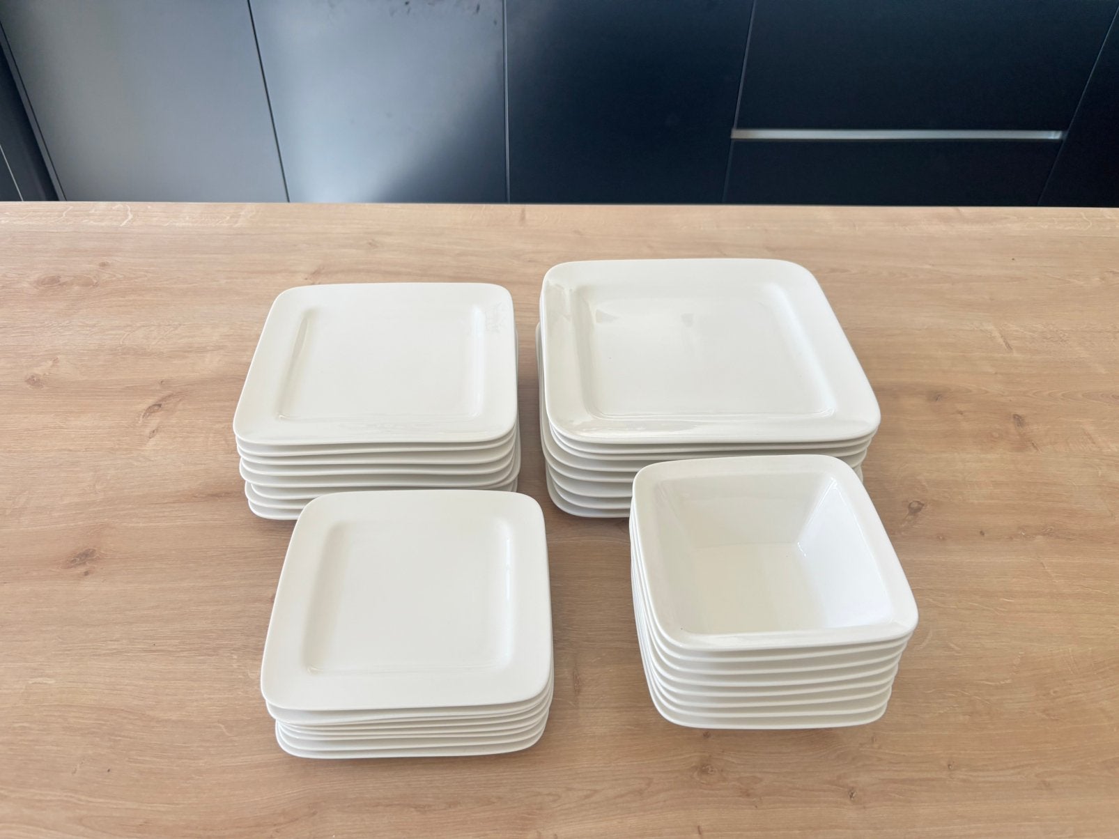 Ikea servies, Huis en Inrichting, Keuken | Servies, Ophalen, Zo goed als nieuw, Bord(en), Overige stijlen