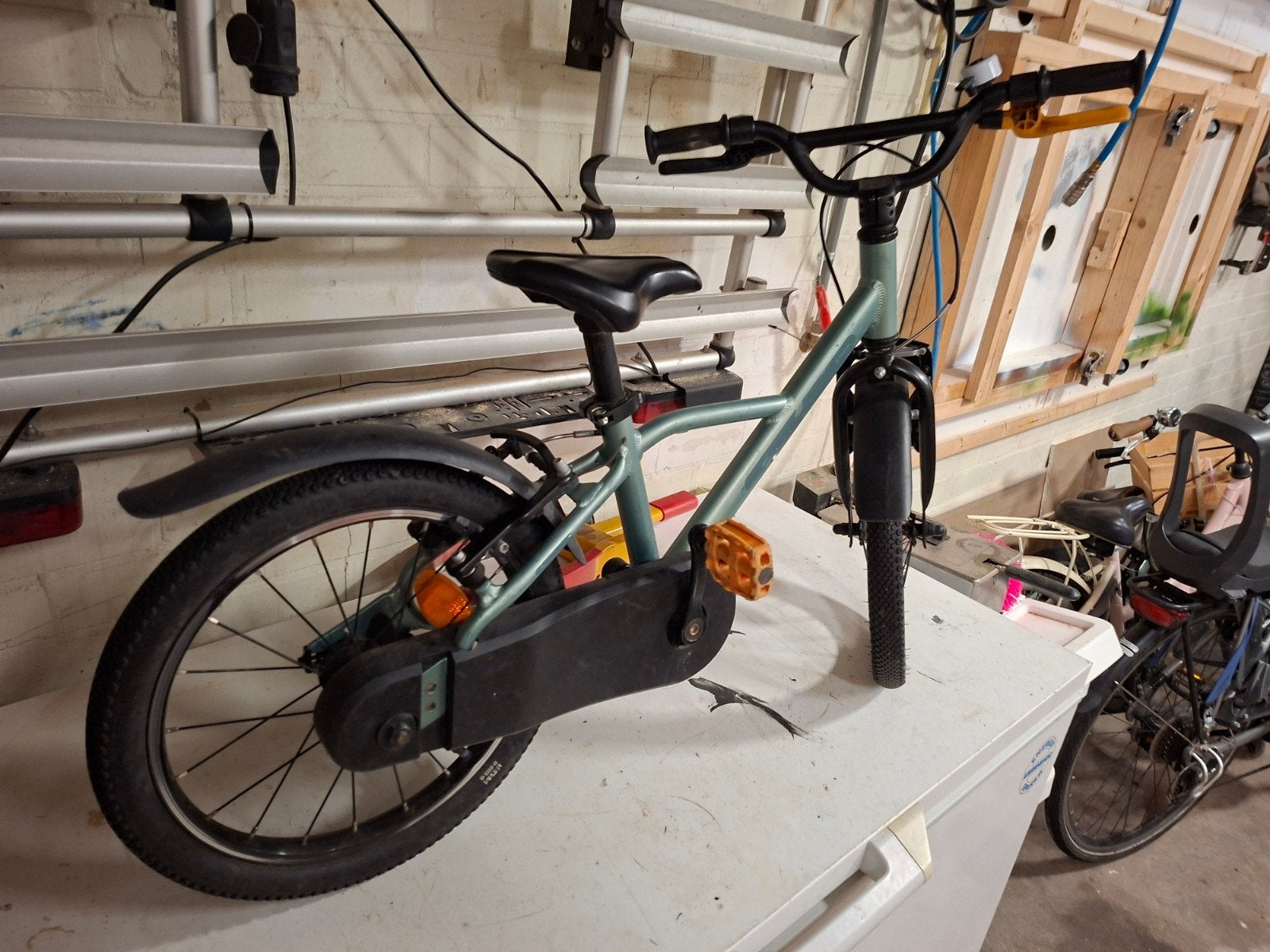 Decathlon Kinderfiets 16 inch - Zo goed als nieuw, Fietsen en Brommers, Ophalen, 16 tot 20 inch, Velgrem, Zo goed als nieuw