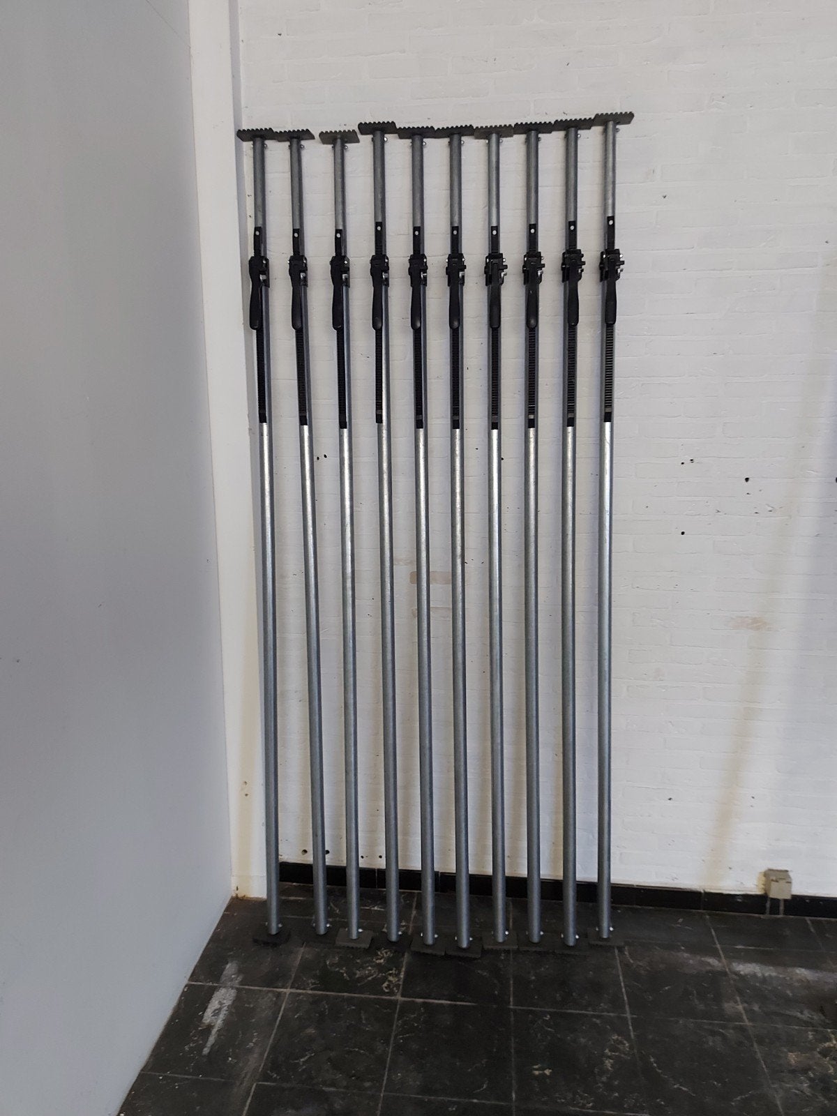 Nieuwe cargobars / ladingstangen ladingzekering 225cm /264, Auto-onderdelen, Ophalen, Nieuw, Universele onderdelen