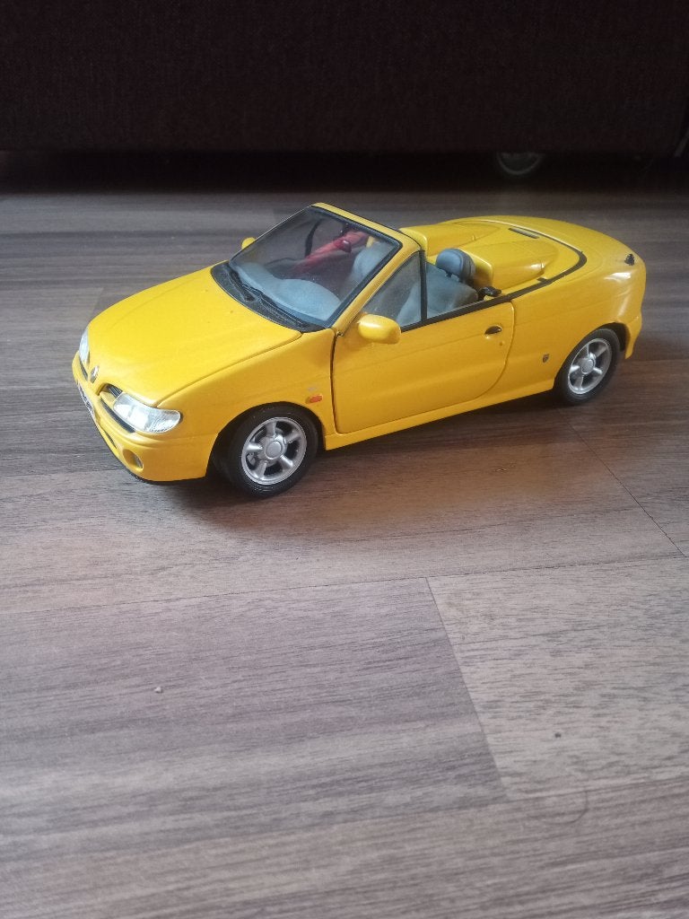 Gele Renault Mégane Cabriolet modelauto, Ophalen of Verzenden, Zo goed als nieuw, Auto, Anson