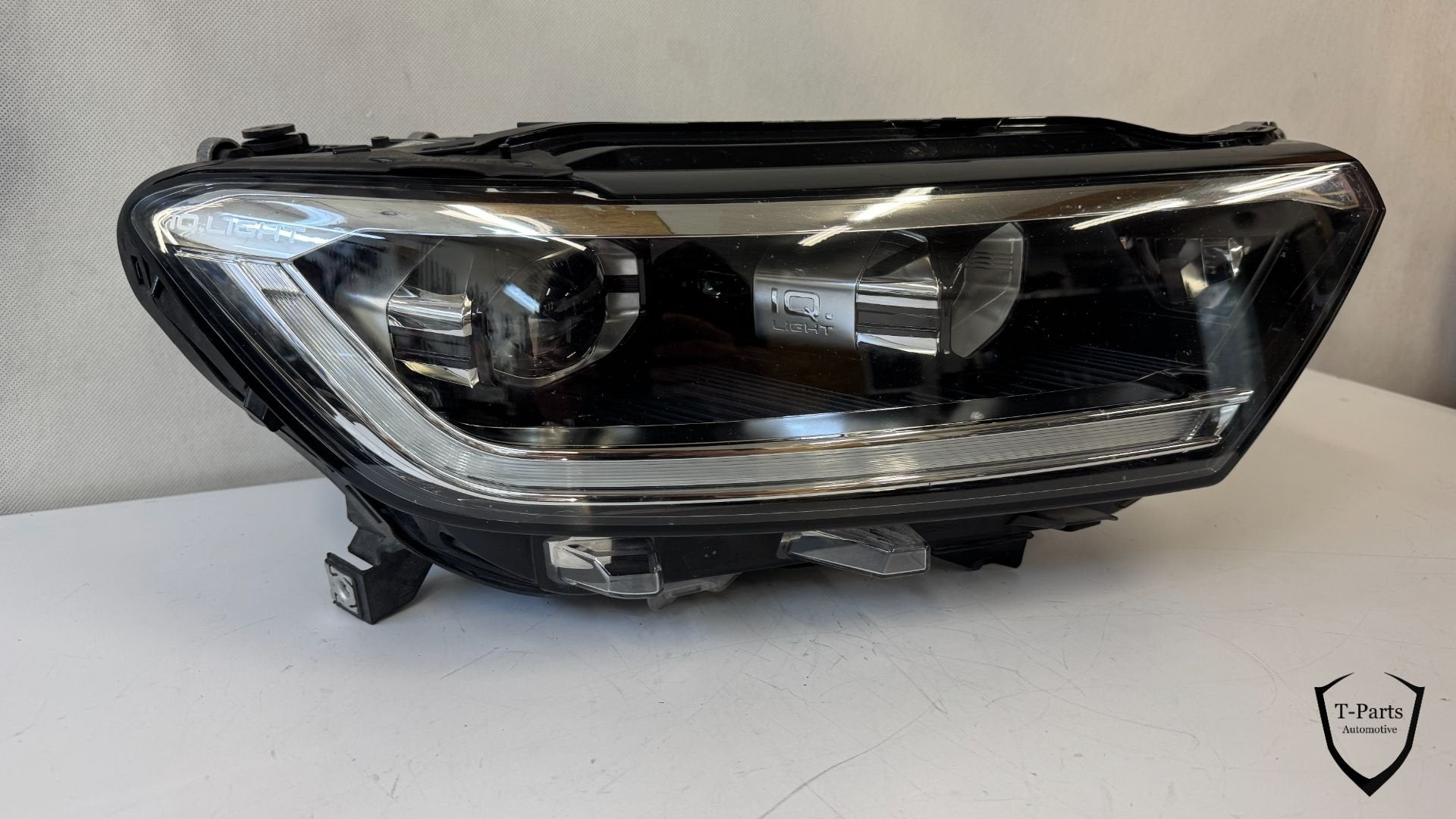 volkswagen T-roc koplamp rechts lamp 2GA941036AH, Gebruikt, Volkswagen, Volkswagen AG, Berliner Ring 2
38440  Wolfsburg, DE