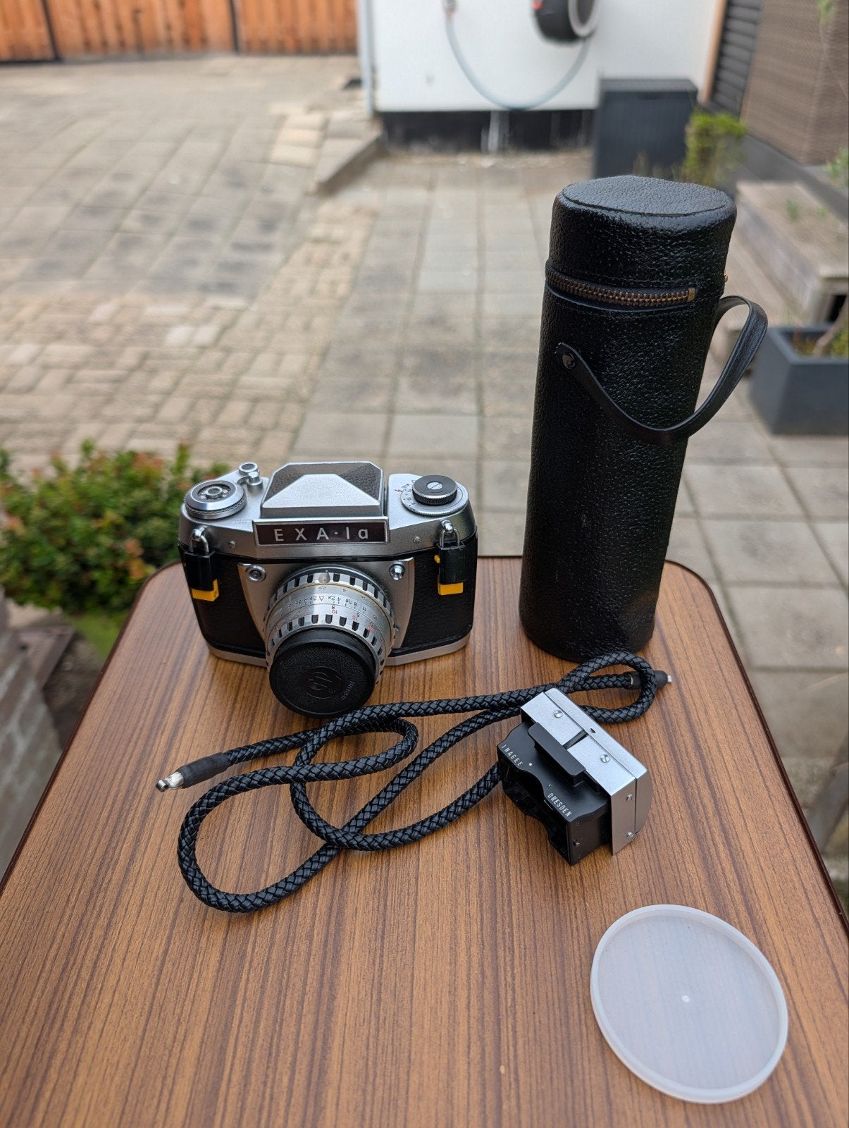 Vintage Exa Ia Spiegelreflexcamera met Tamron 200mm lens, Ophalen