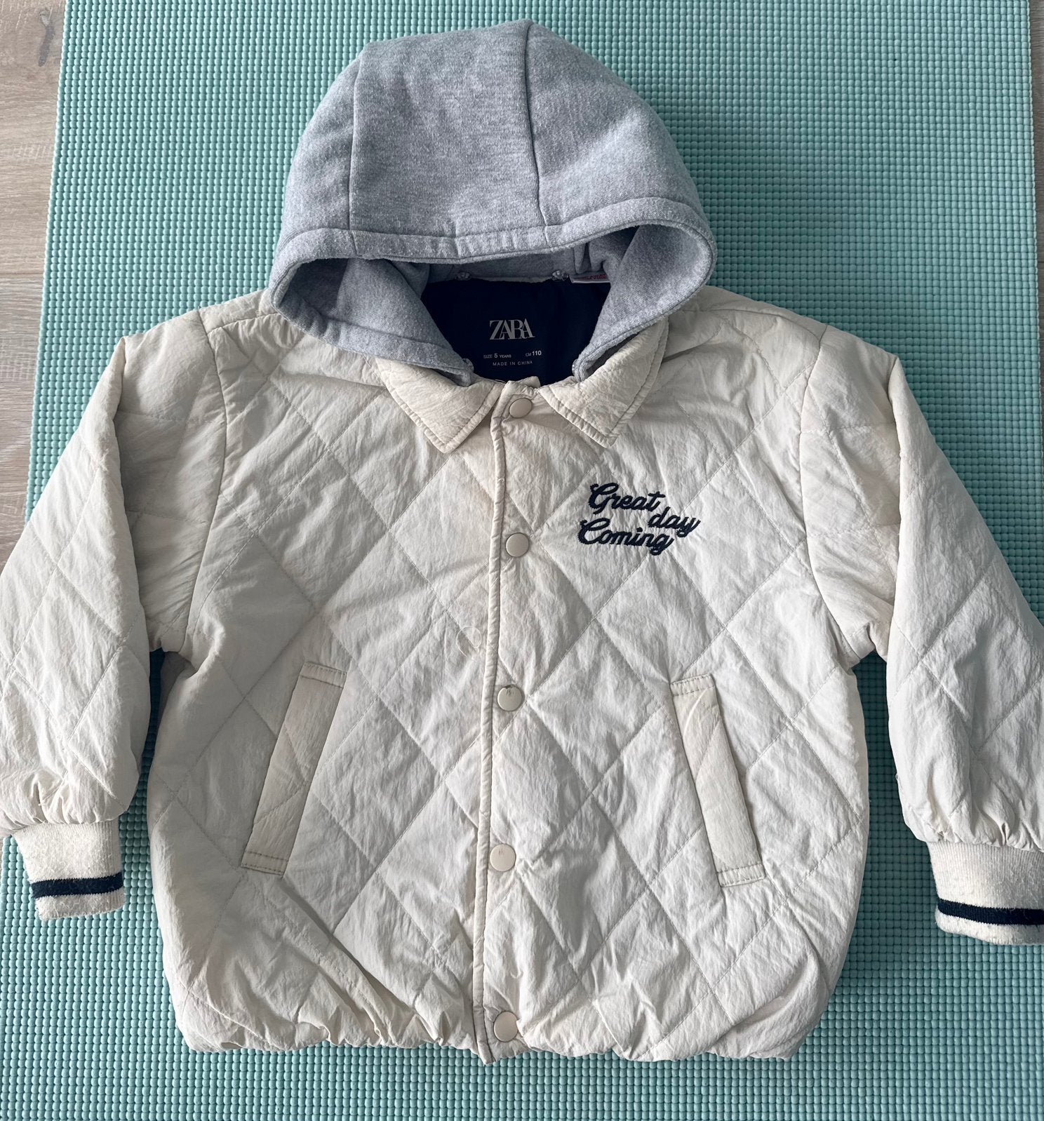 Bomberjack Zara met afneembare capuchon mt 110 €8, Kinderen en Baby's, Kinderkleding | Overige, Zo goed als nieuw, Meisje, Ophalen of Verzenden