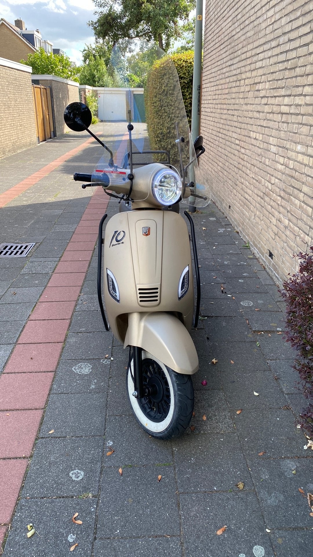 Vespa look a like La Souris Sourini R 2021 Geel 4209 KM, Fietsen en Brommers, Scooters | Overige merken, Ophalen, Maximaal 45 km/u