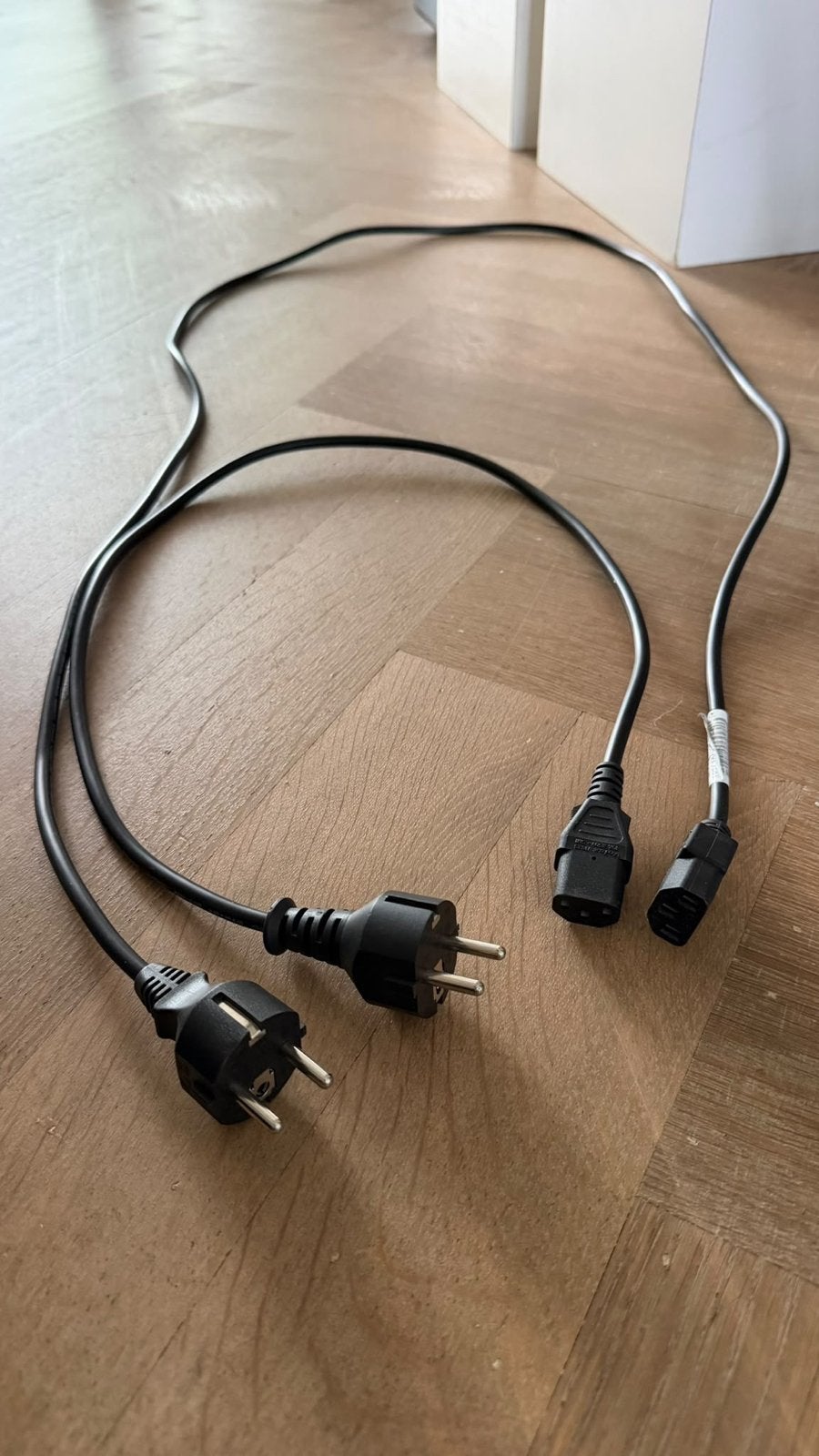 Diverse kabels: HDMI, DisplayPort, VGA, DVI, FireWire, C13, Computers en Software, Ophalen of Verzenden, Zo goed als nieuw