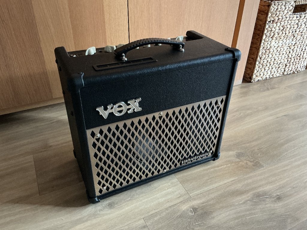 Vox vt15 valvetronix versterker, Ophalen, Minder dan 50 watt