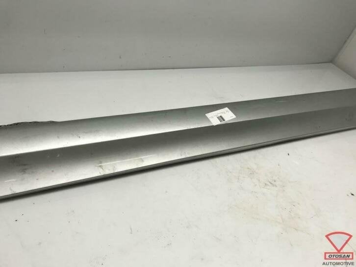 bmw 3 serie e90 side skirt rechts 15857711, Auto-onderdelen, Petuelring 130
80788  Munich, DE, Gebruikt, Info@bmw.de, Links