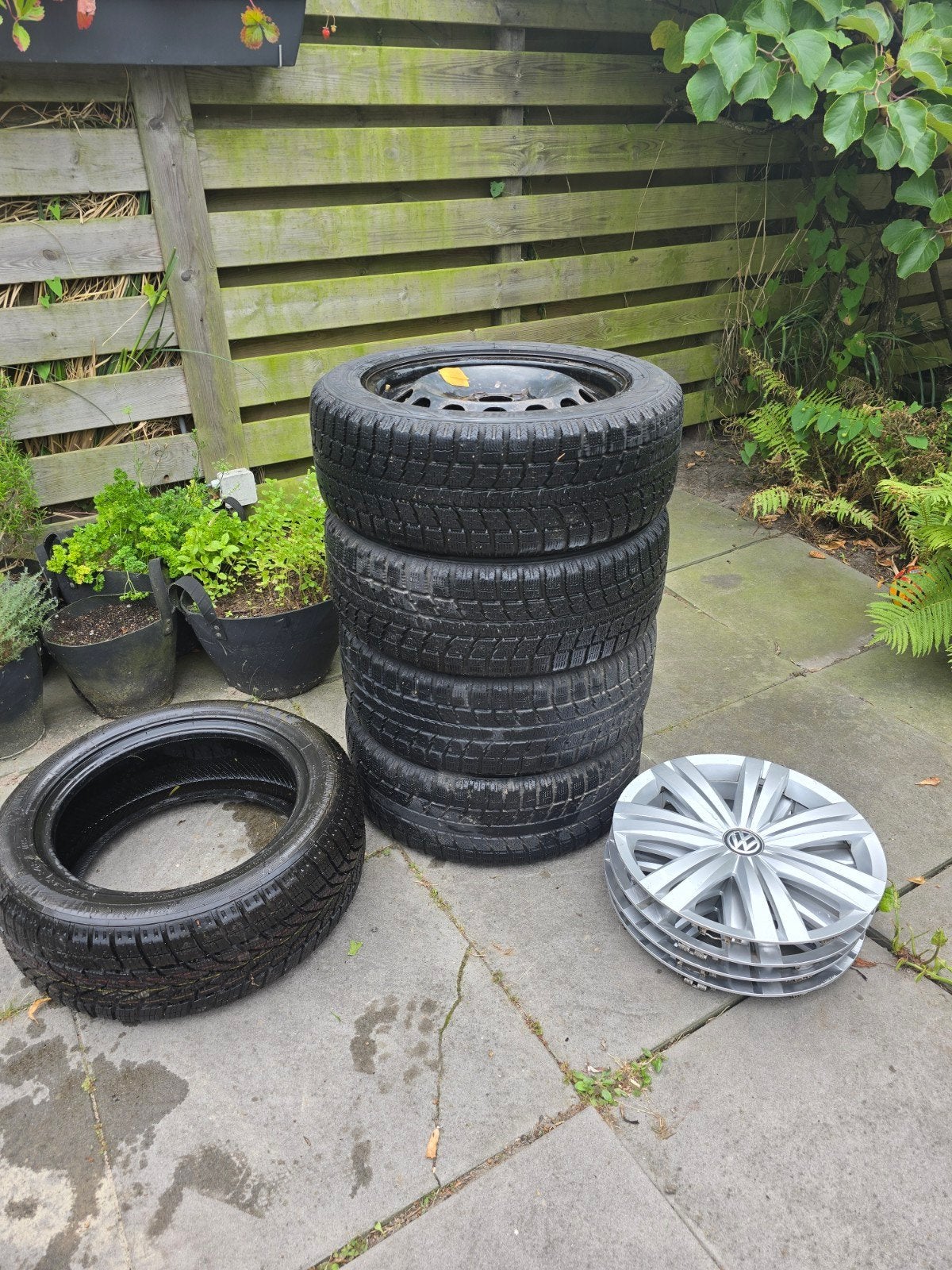 Velgen met Toyo All Season banden 205/55R16 + reserveband, Auto-onderdelen, Ophalen, 16 inch, 205 mm, All Season