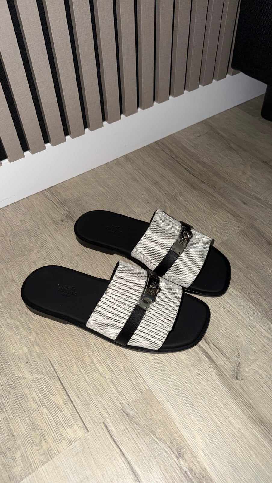 Hermes heren slippers, Ophalen of Verzenden, Zwart, Slippers