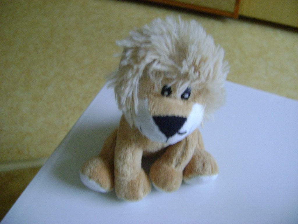 leeuwen knuffeltje van 13 cm groot, Kinderen en Baby's, Speelgoed | Knuffels en Pluche, Ophalen of Verzenden, Zo goed als nieuw