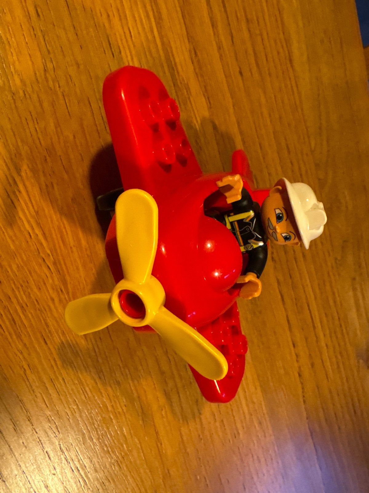 Duplo Brandweerman met rood vliegtuig, Inclusief minifiguren, Ophalen of Verzenden, Duplo, Complete set